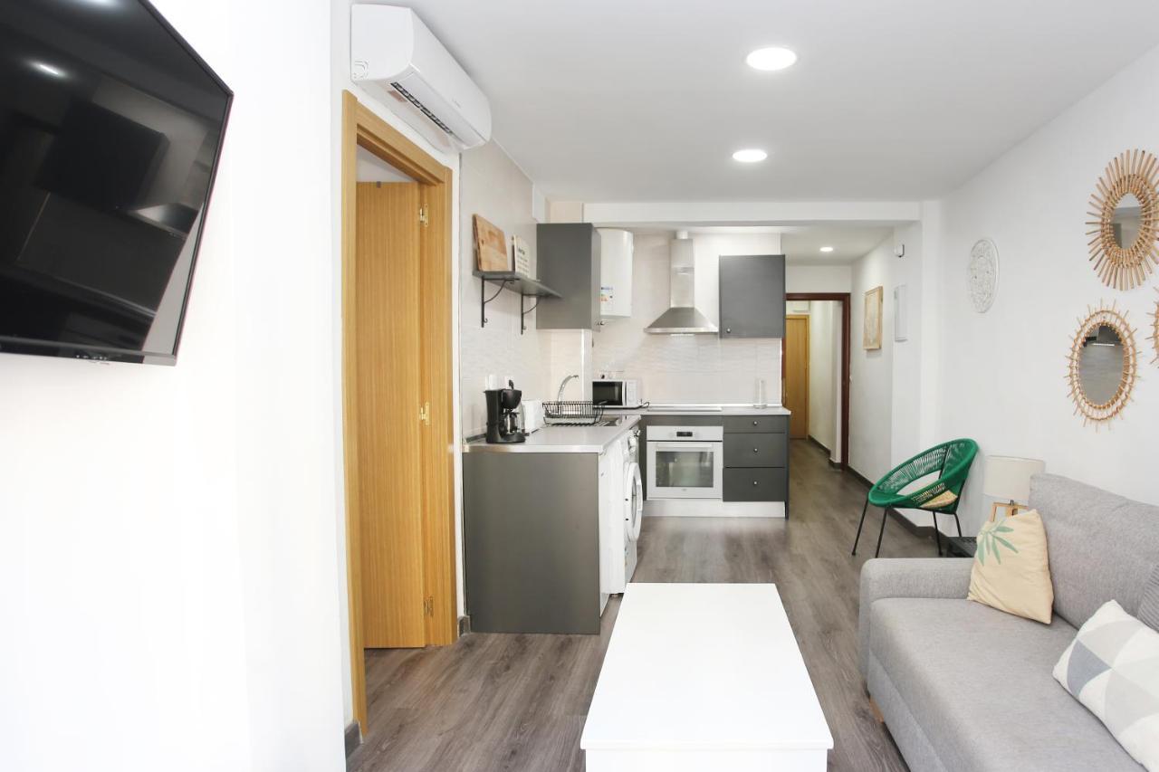 マラガApartamento En Calle Mendoza - Zona Huelin & 300 Mts De La Playaアパートメント エクステリア 写真