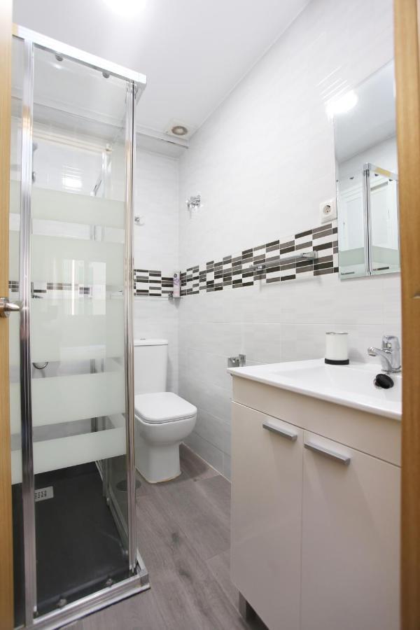 マラガApartamento En Calle Mendoza - Zona Huelin & 300 Mts De La Playaアパートメント エクステリア 写真