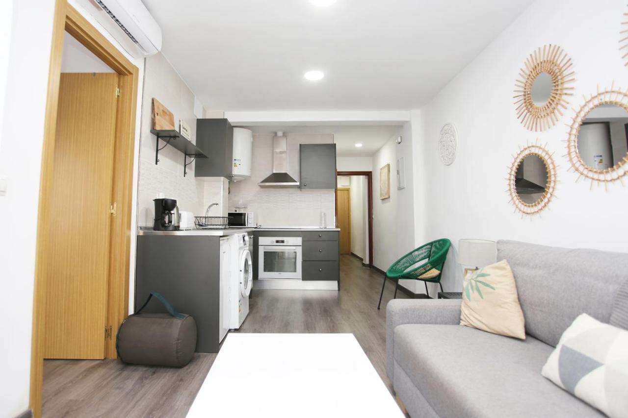 マラガApartamento En Calle Mendoza - Zona Huelin & 300 Mts De La Playaアパートメント エクステリア 写真