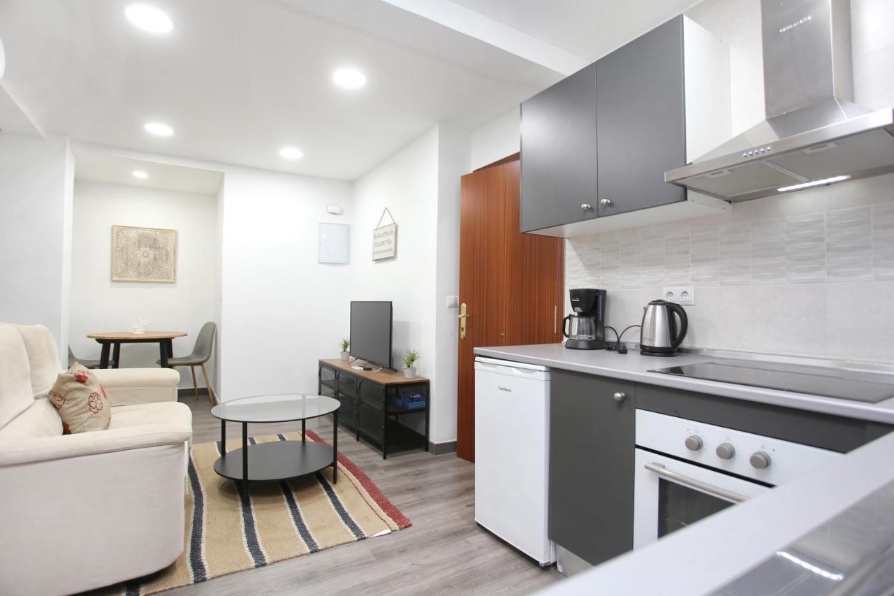マラガApartamento En Calle Mendoza - Zona Huelin & 300 Mts De La Playaアパートメント エクステリア 写真