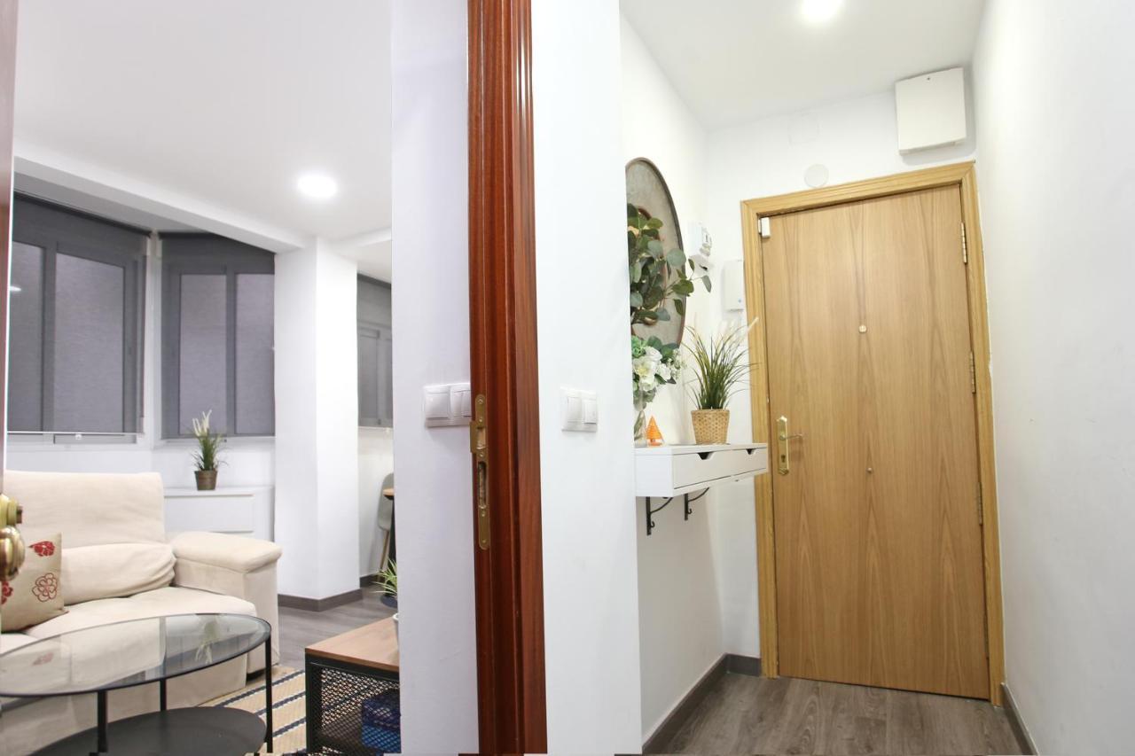 マラガApartamento En Calle Mendoza - Zona Huelin & 300 Mts De La Playaアパートメント エクステリア 写真